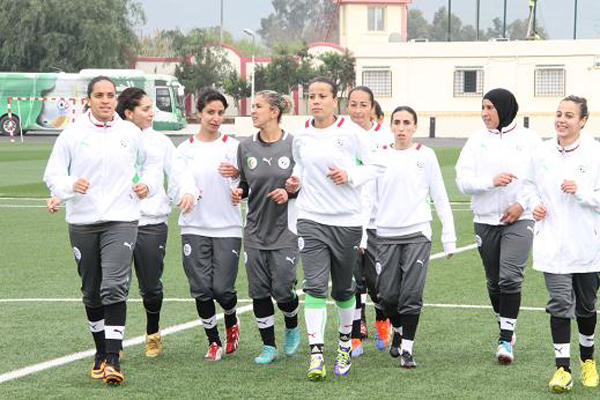 كان  2014 : سيدات الجزائر لكرة القدم يشرعن في تربص ببوشاوي    الإذاعة الجزائرية