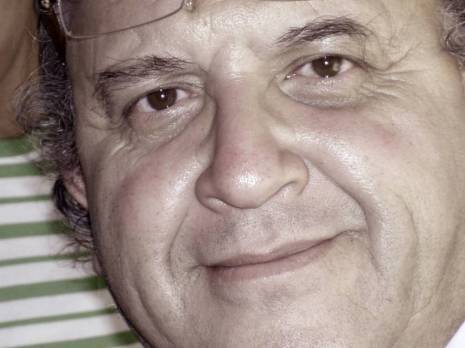 وفاة الفكاهي والممثل شريف حجام المعروف بـ  حميميش    الإذاعة الجزائرية